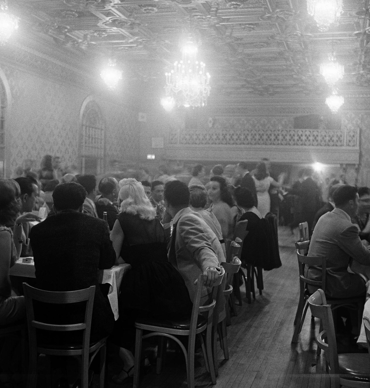 Patrons Dine And Dance At A Nightclub In Brooklyn Heights, 1958.