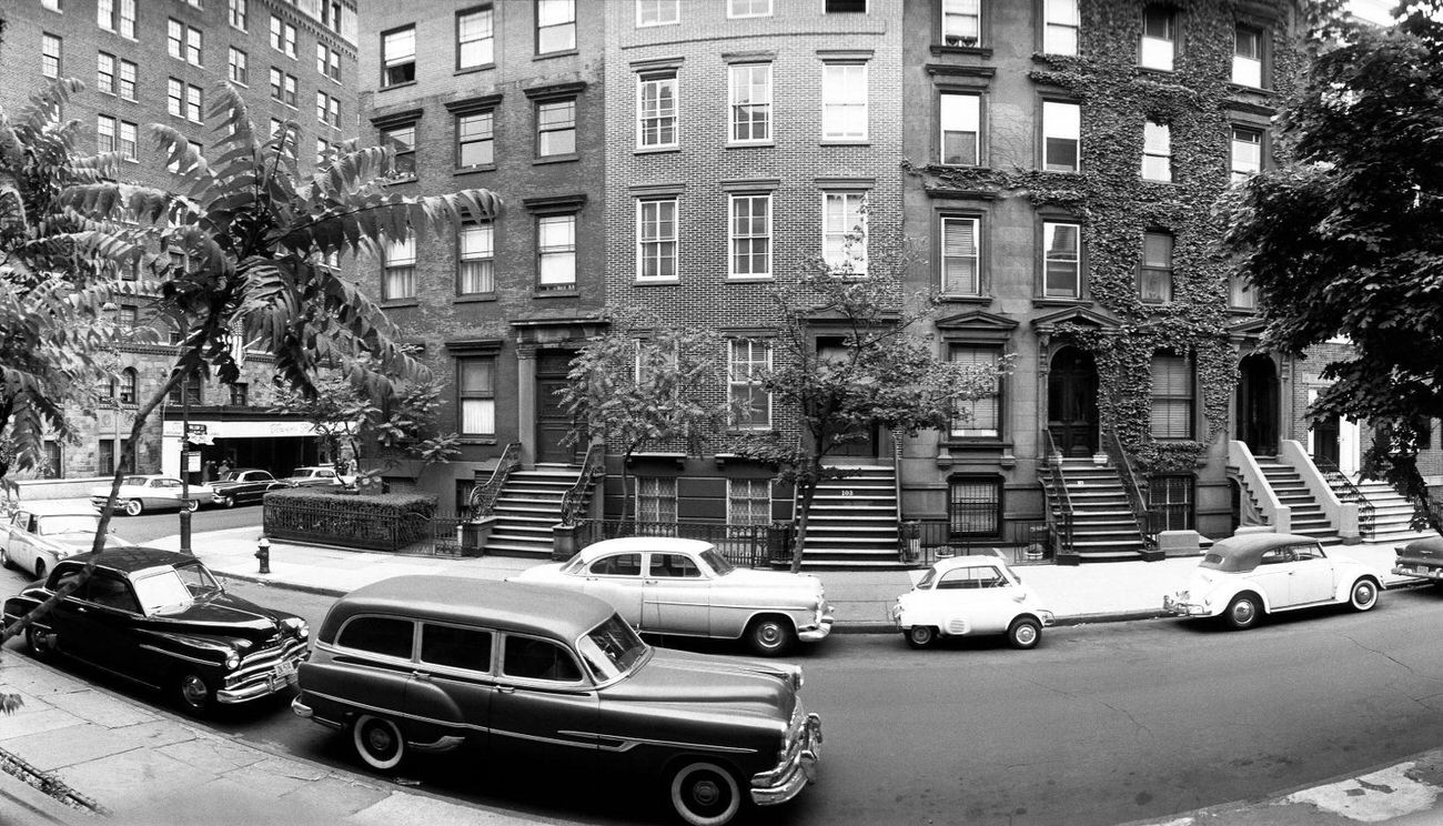 Willow Street Near Truman Capote'S Home In Brooklyn Heights, 1958.