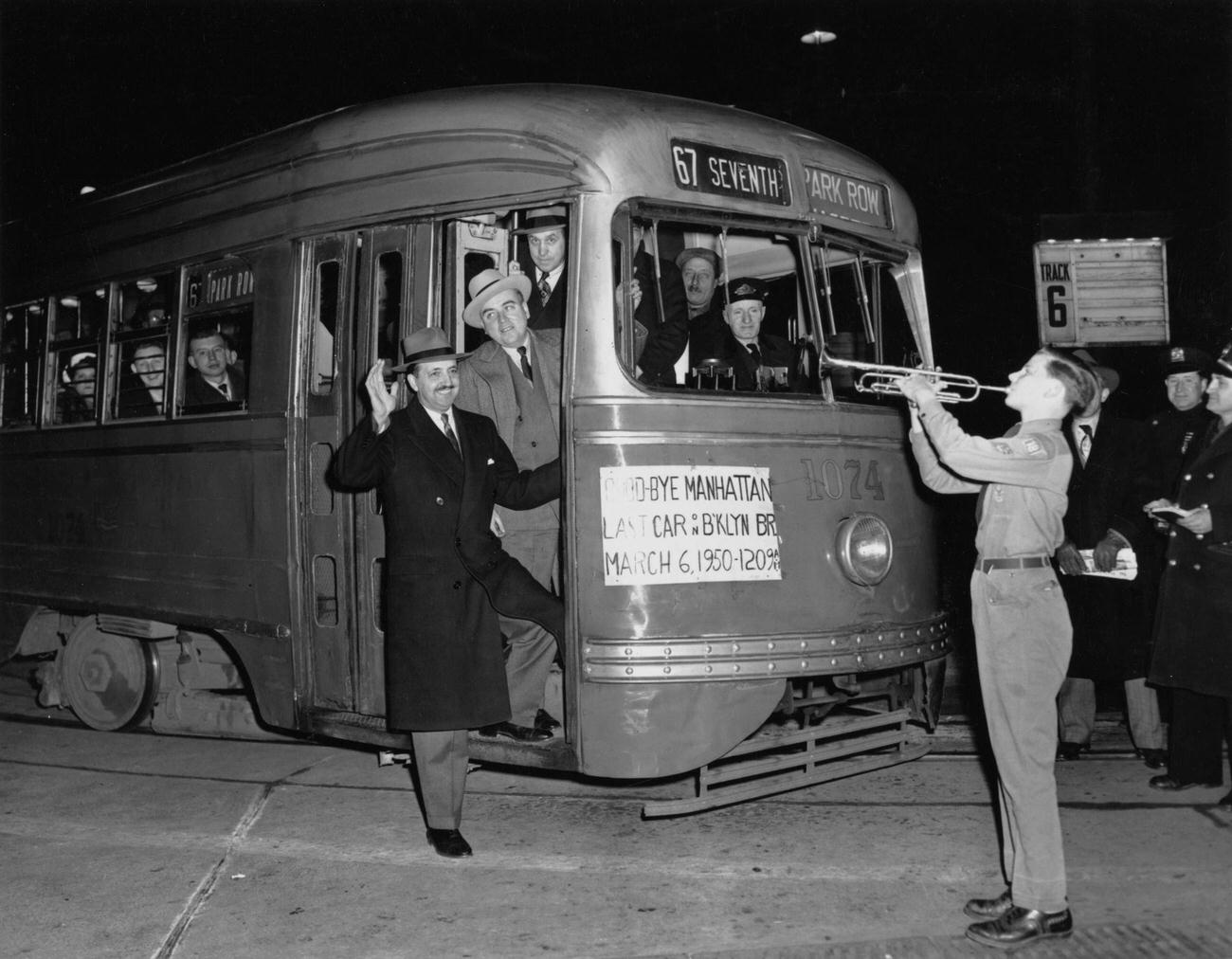 Last Trolley Service To Cross Brooklyn Bridge, 1950.