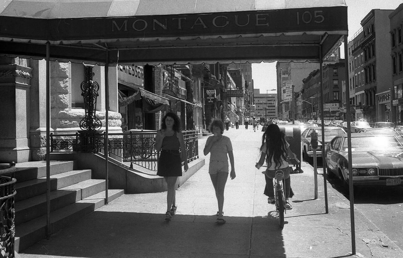 The Montague At 105 Brooklyn Heights Montague Street, Brooklyn, 1975.