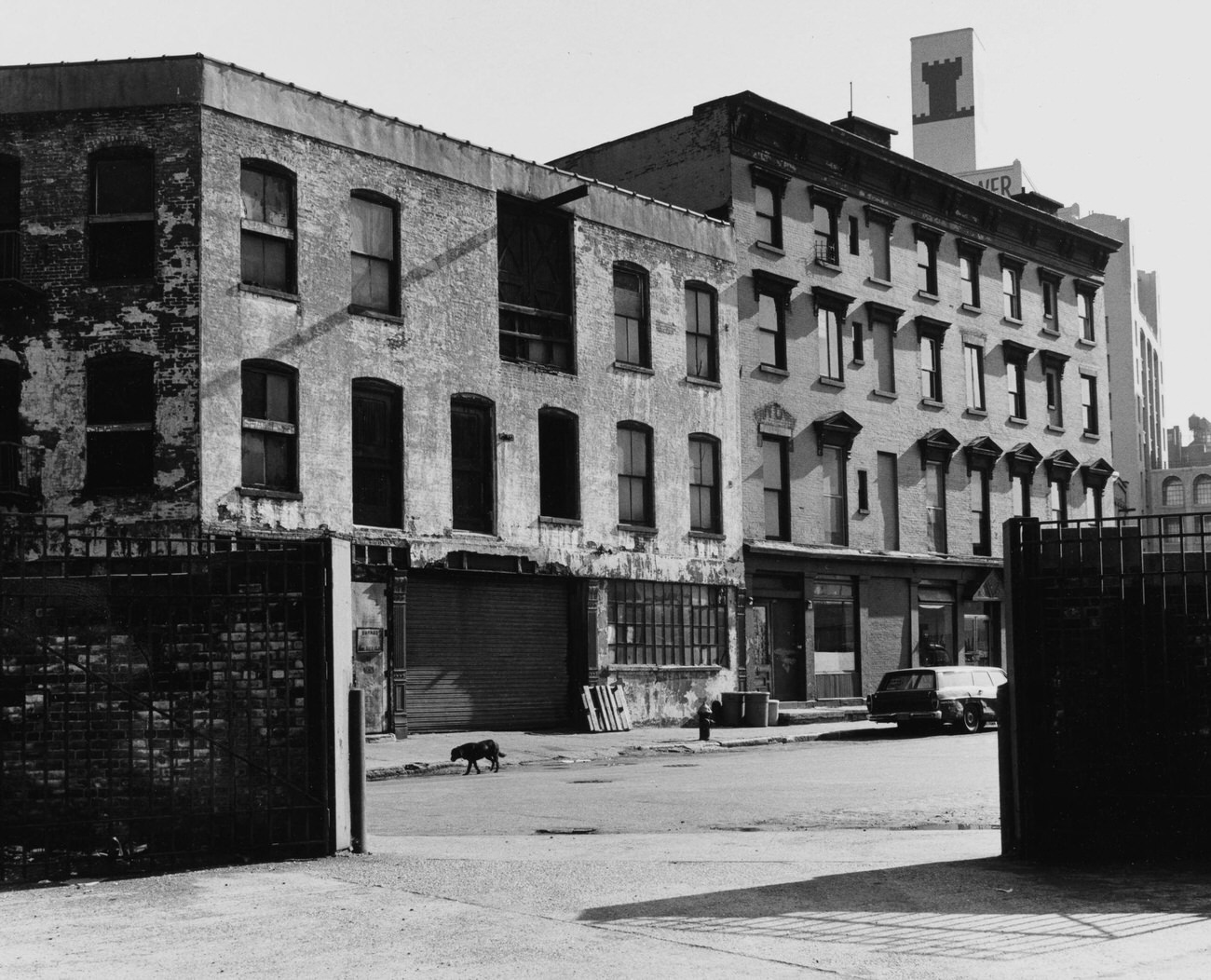 Buildings At 4 And 2 Water Street, Once The Franklin House Hotel, Brooklyn, 1975.