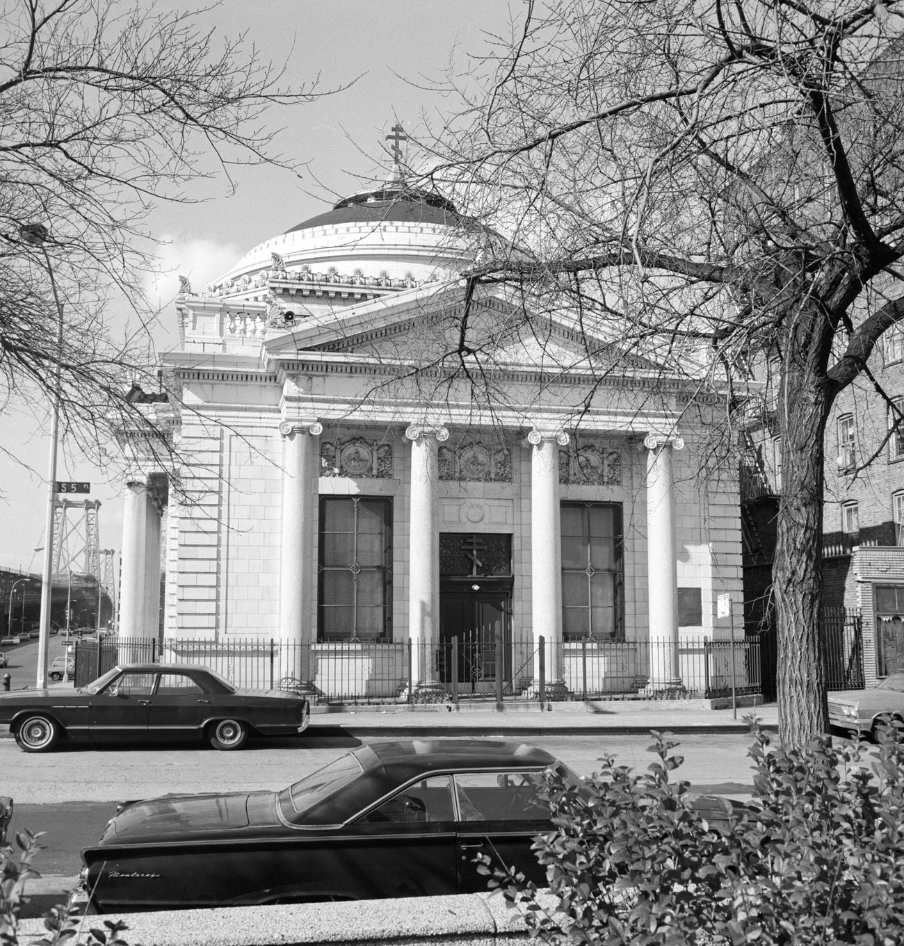 Holy Trinity Church Of Ukrainian Autocephalic Orthodox Church In Exile, Originally Williamsburg Trust Building, Brooklyn, 1975.