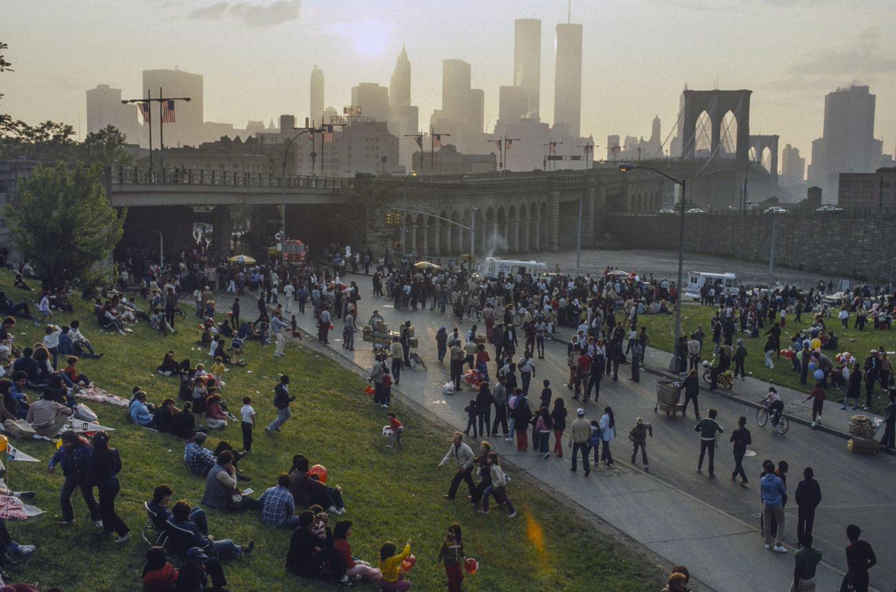 Brooklyn Bridge'S 100Th Anniversary, 1983