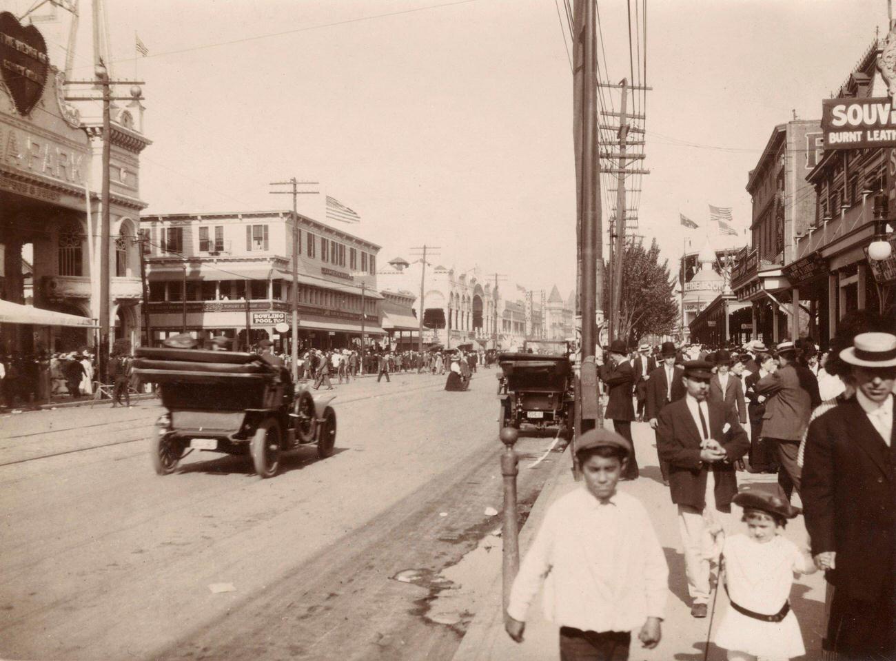 Street In Coney Island District, 1909