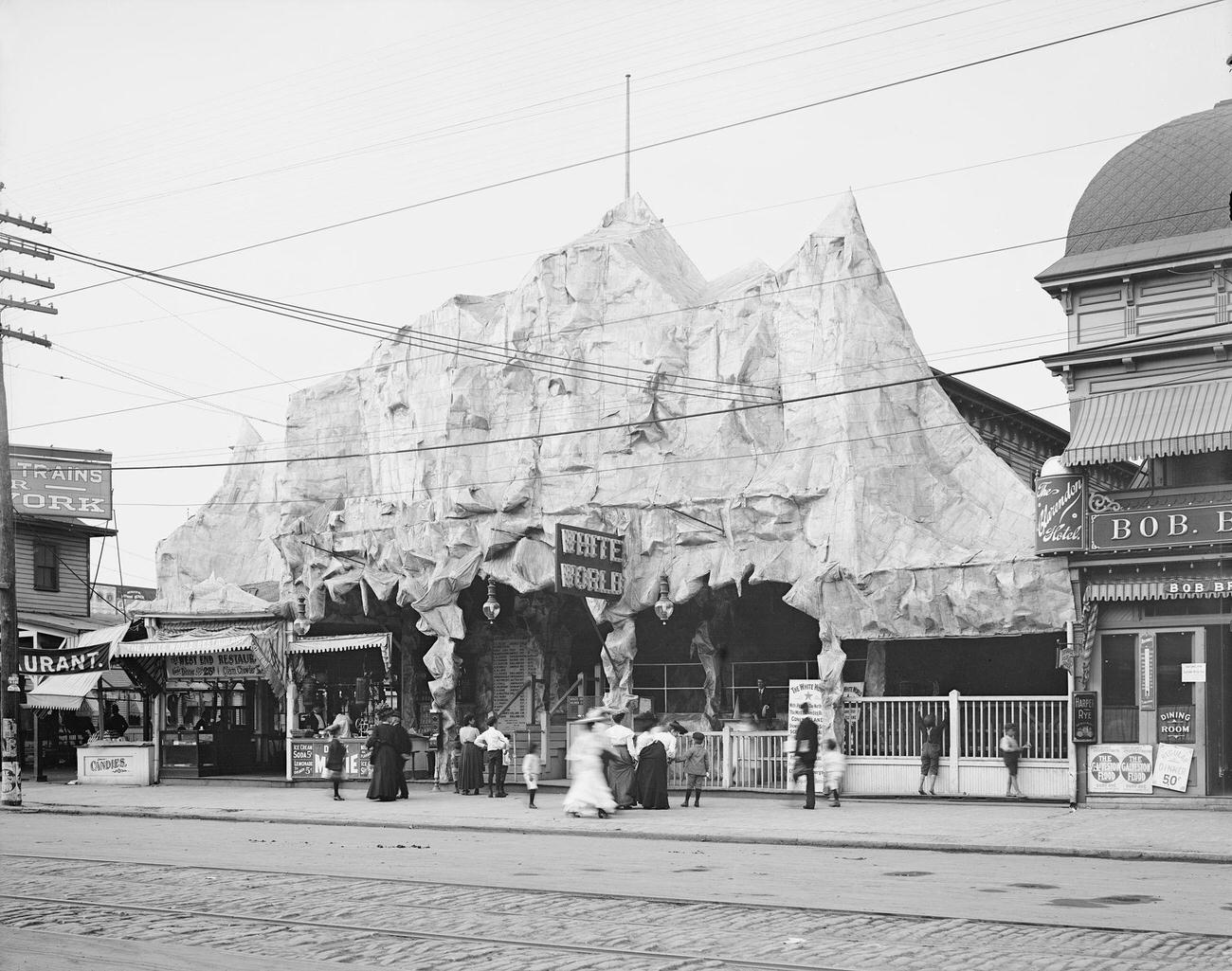 White World Amusement At Coney Island, Circa 1900