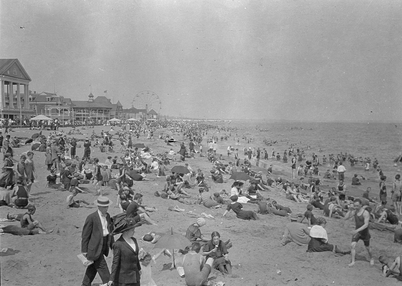 Beachgoers At Coney Island, Mid 1900S