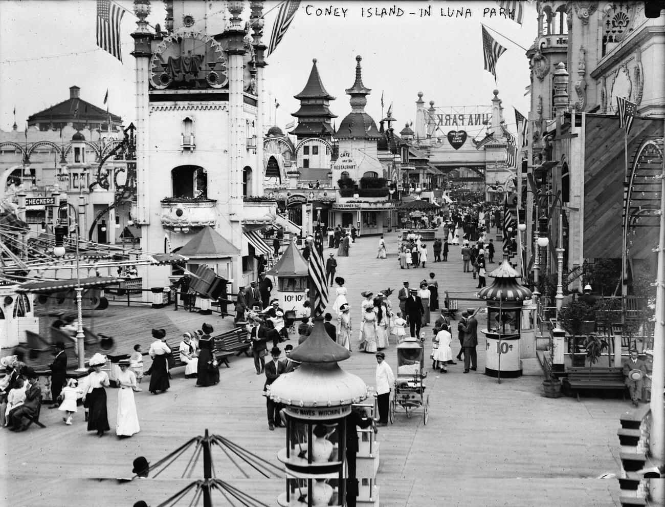 Coney Island, Luna Park, Ornate Architecture &Amp;Amp; Electric Lights, Early 1910S.