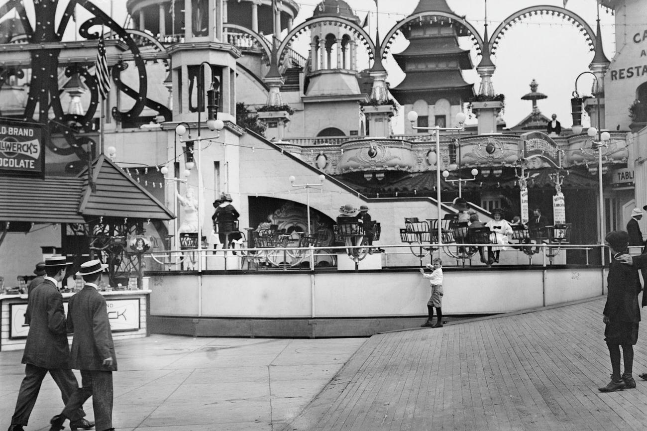The Teaser, Coney Island In Luna Park, Circa 1912.