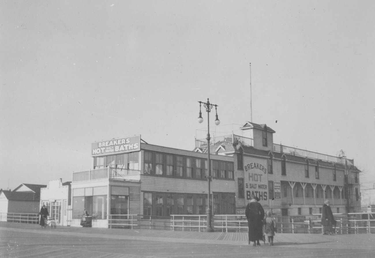 Boardwalk And The Breakers Baths At W. 31 Street, 1924.