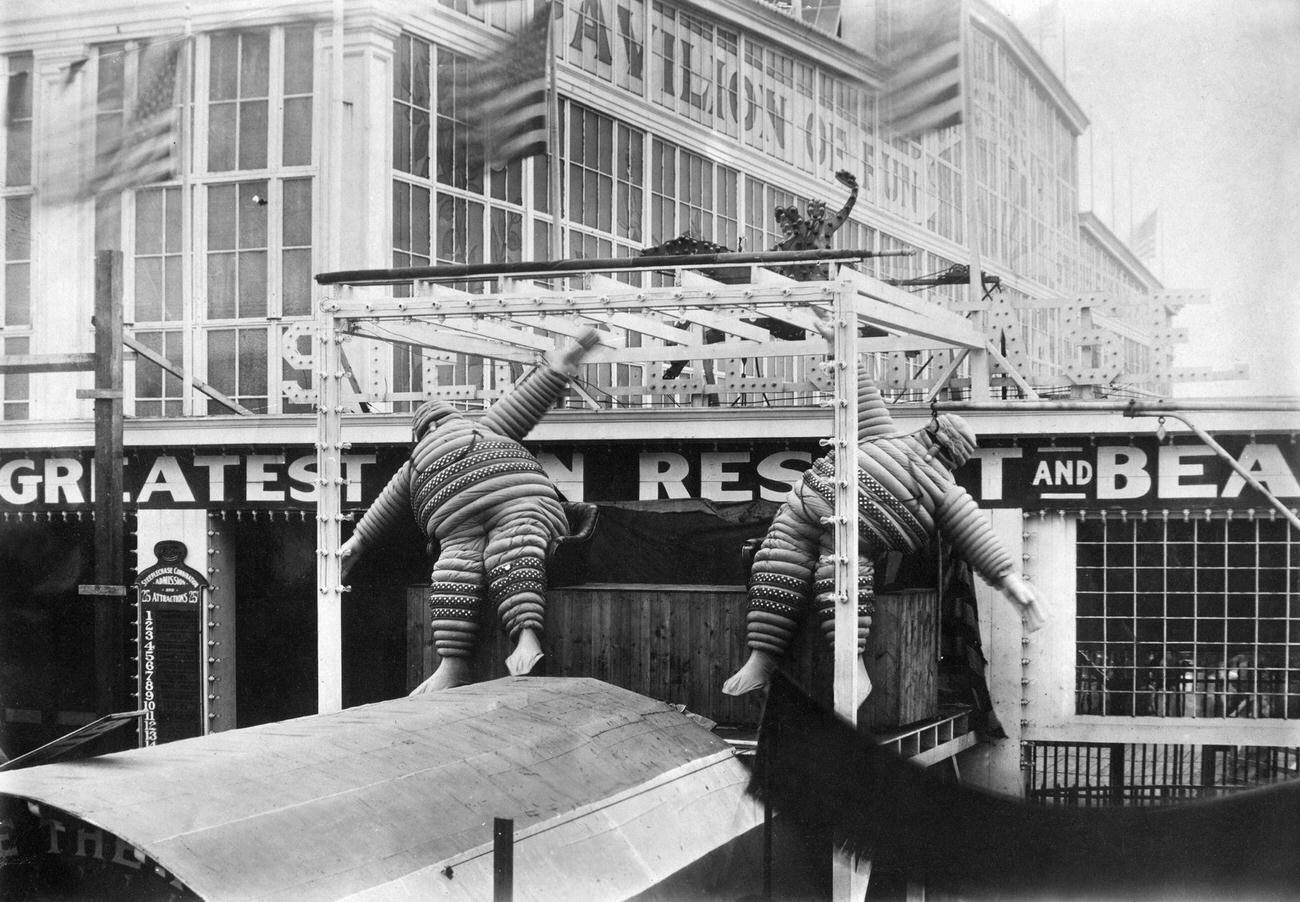 Michelin Man Advertising At Coney Island, 1920S