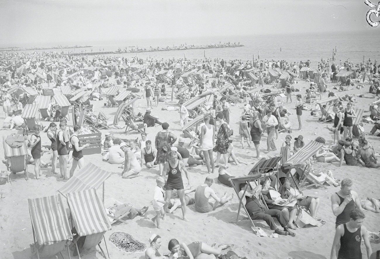 Memorial Day Crowd At Coney Island Beach