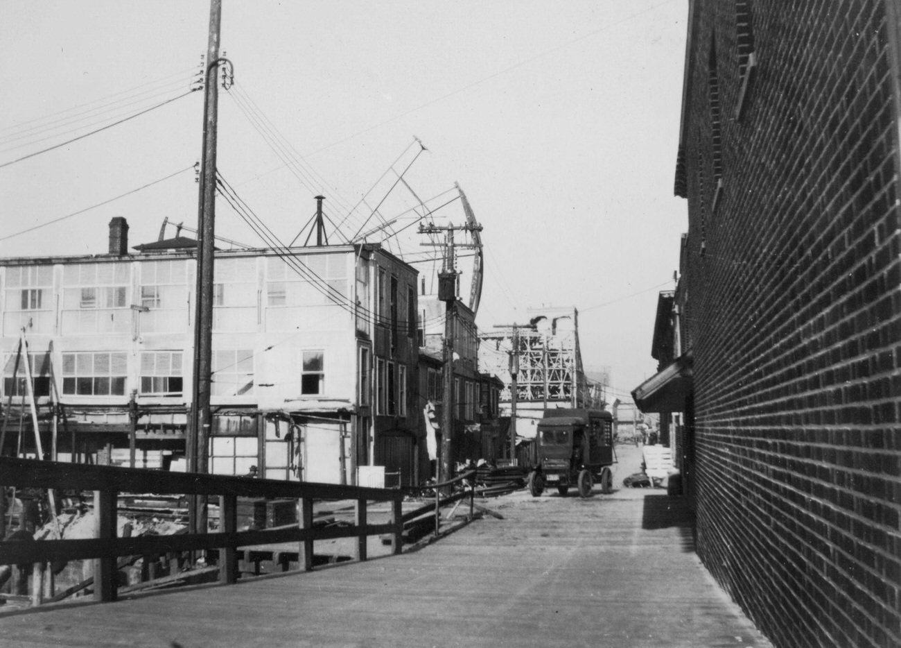 Jones Walk As Seen From The Boardwalk In Coney Island, 1923