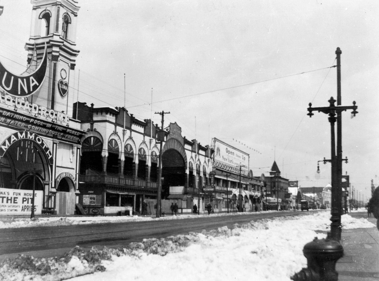 Surf Avenue, North Side, Looking East From Luna Park, 1924