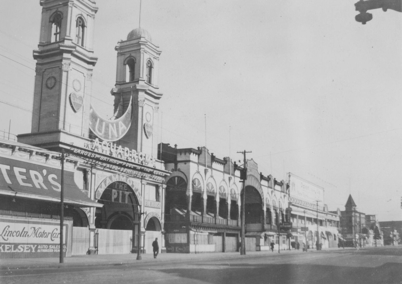 Surf Avenue, North Side, East From W. 10 Street, 1924.