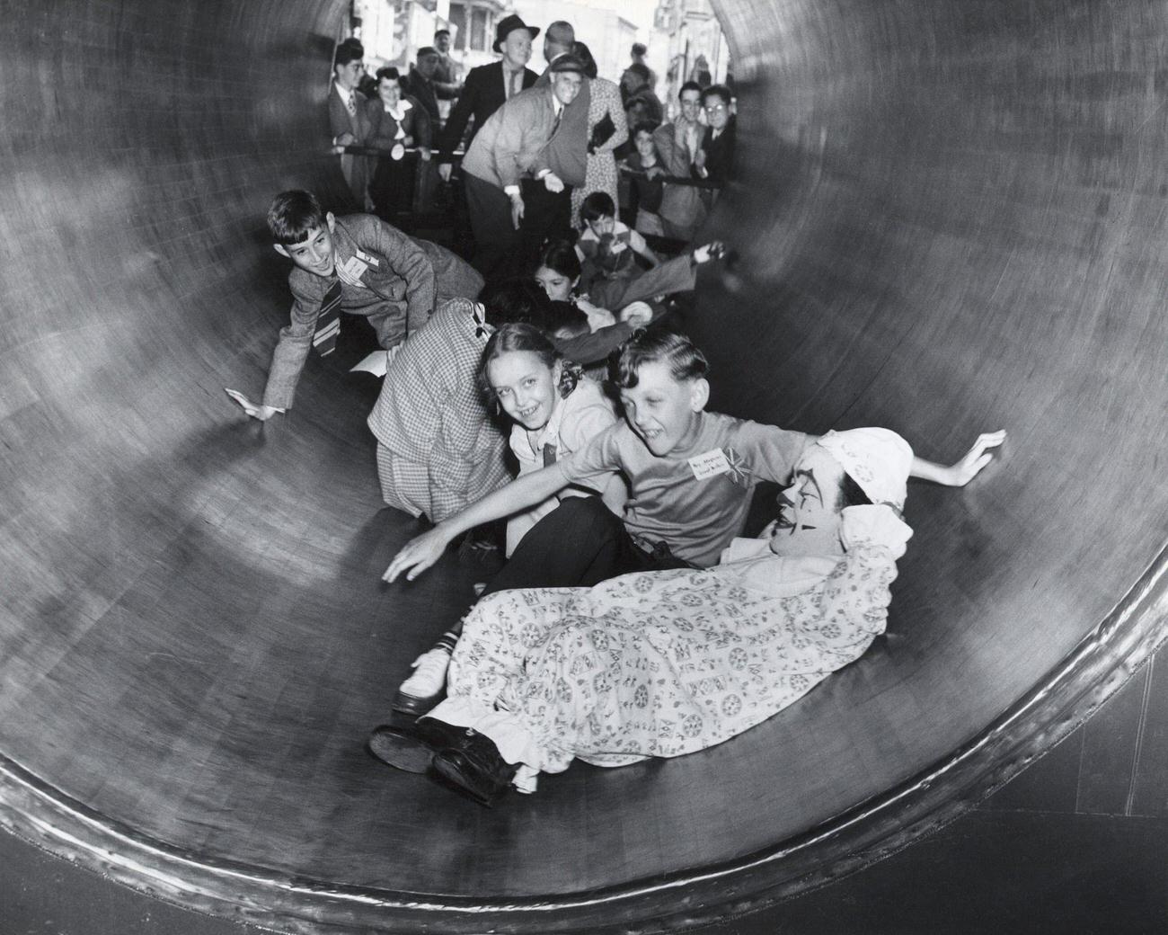Children And Clown In Coney Island Tunnel Of Fun, 1930S