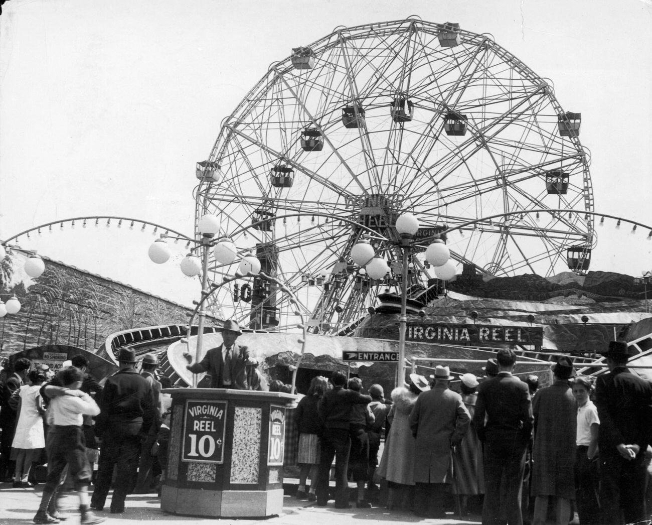 Crowds Watch Wonder Wheel And Virginia Reel Rides, Coney Island