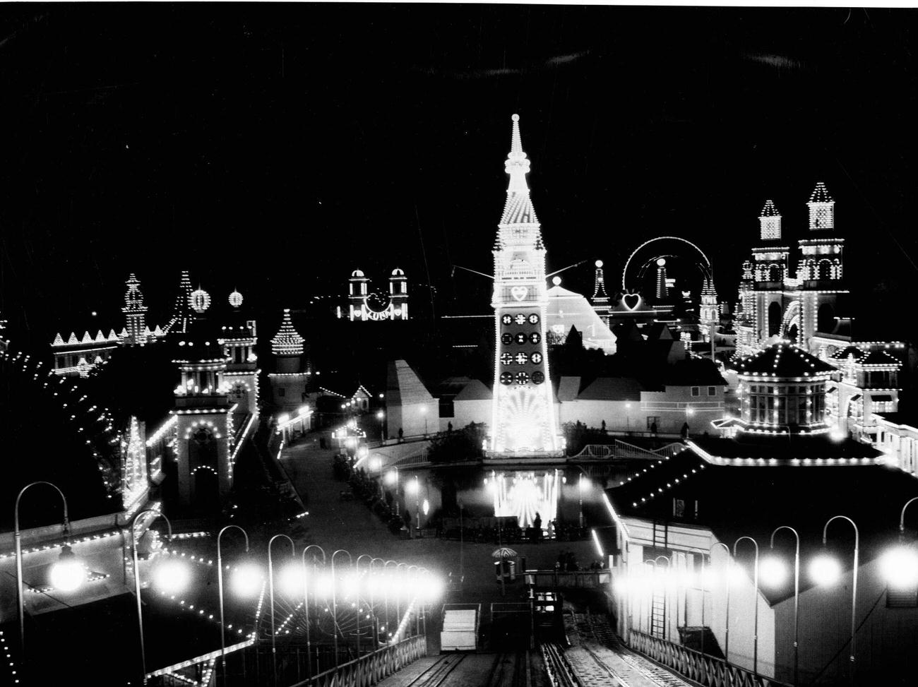 Night View Of Luna Park At Coney Island, 1938