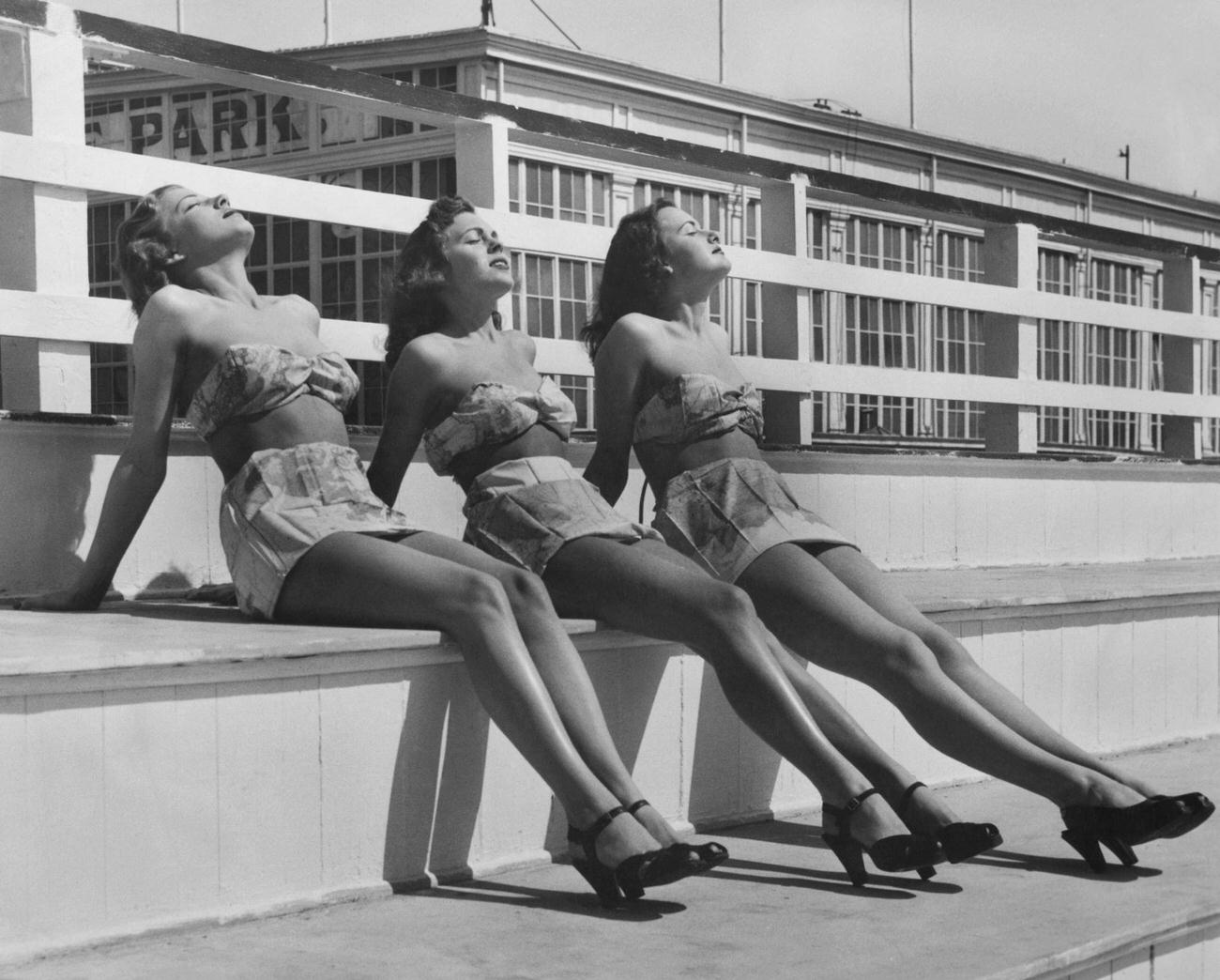 Women In Wwii Air Force Map Bathing Suits At Steeplechase Park, 1940S