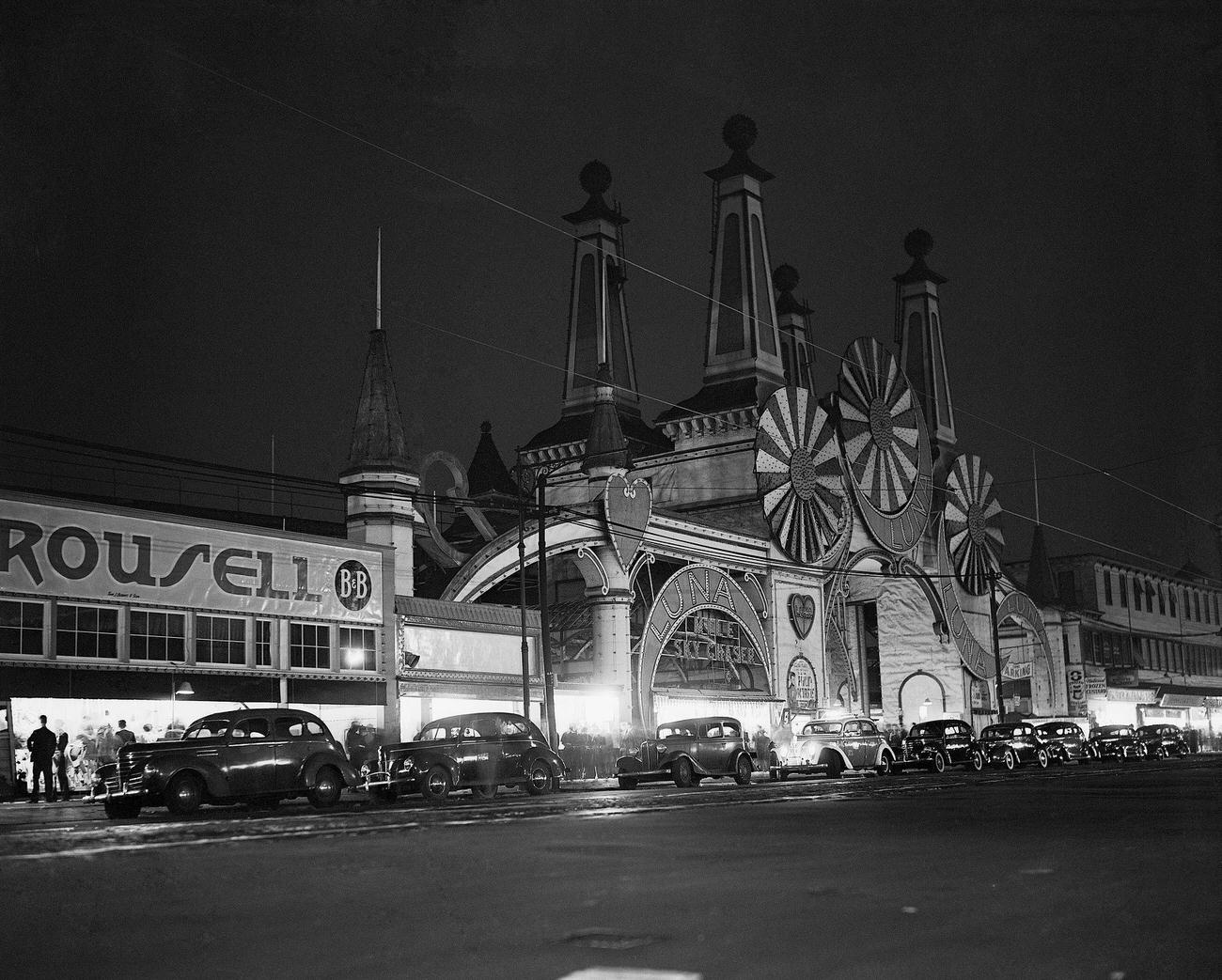 Dimmed Luna Park Entrance, 1942