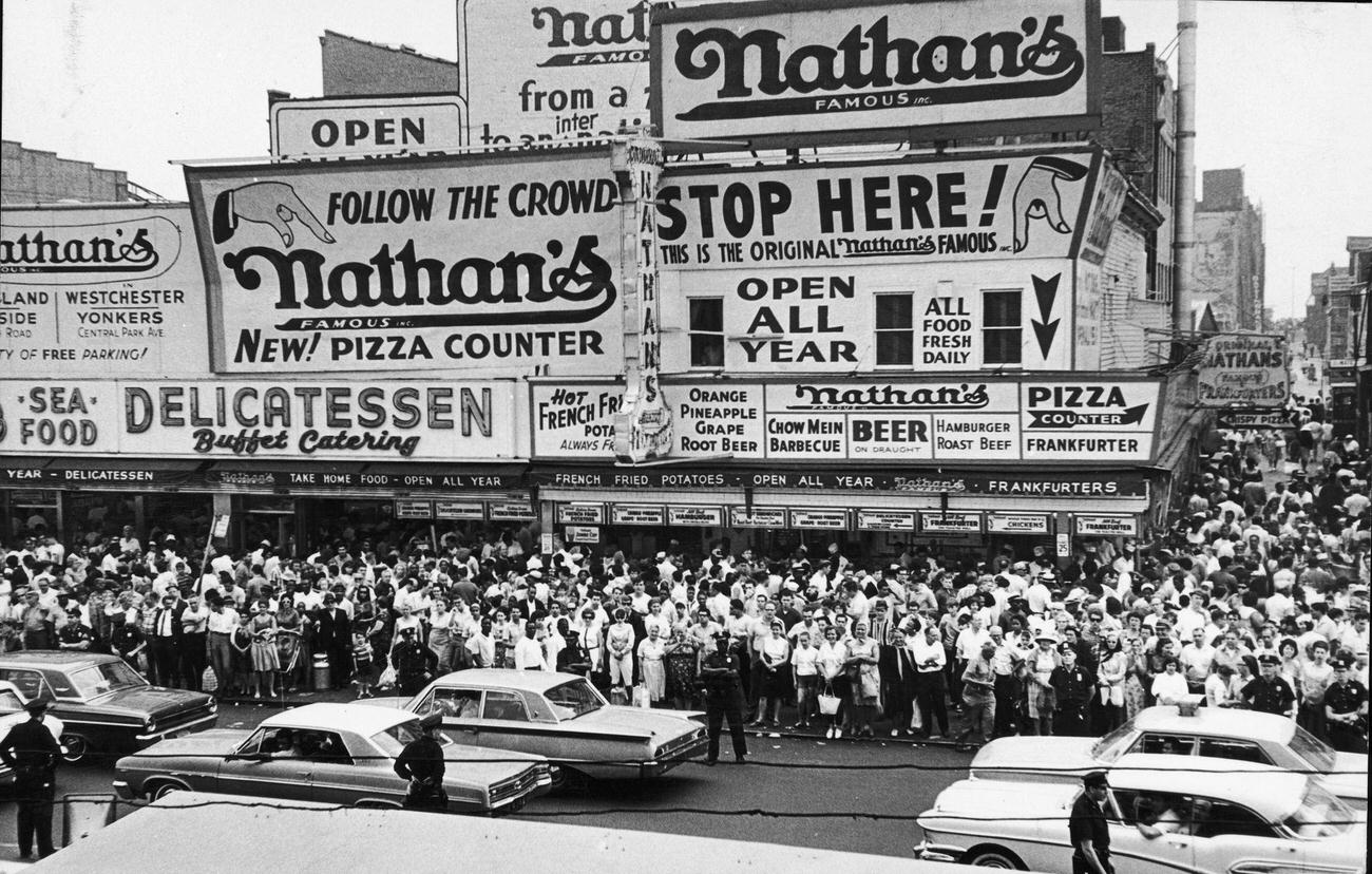 Large Crowd At Nathan'S Famous Rally, 1965