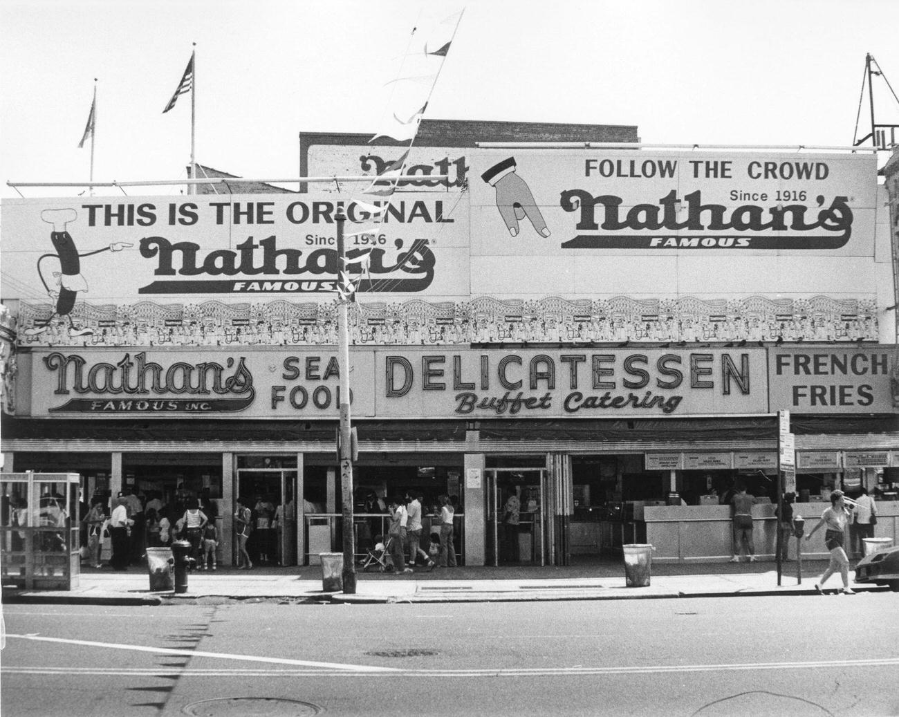 Original Nathan'S Famous Hot Dog Stand, Coney Island, 1986