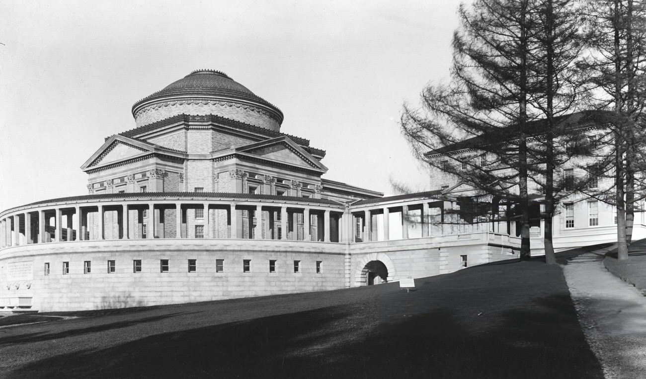 Uptown Campus Of New York University Library And Hall Of Fame For Great Americans, Bronx, 1895.