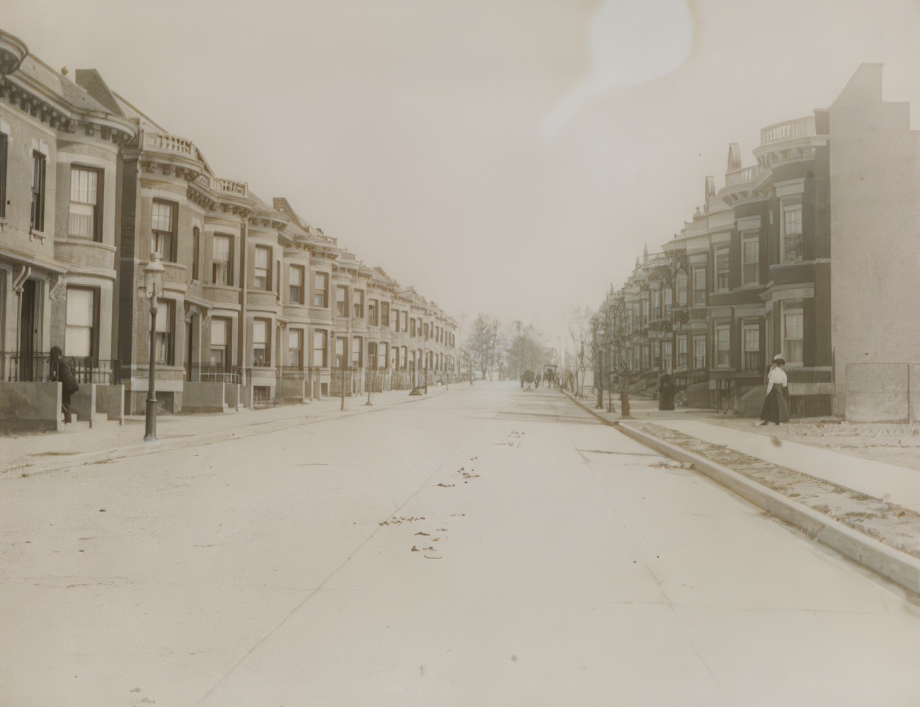Manida Street And Spofford Avenue, Circa 1905.