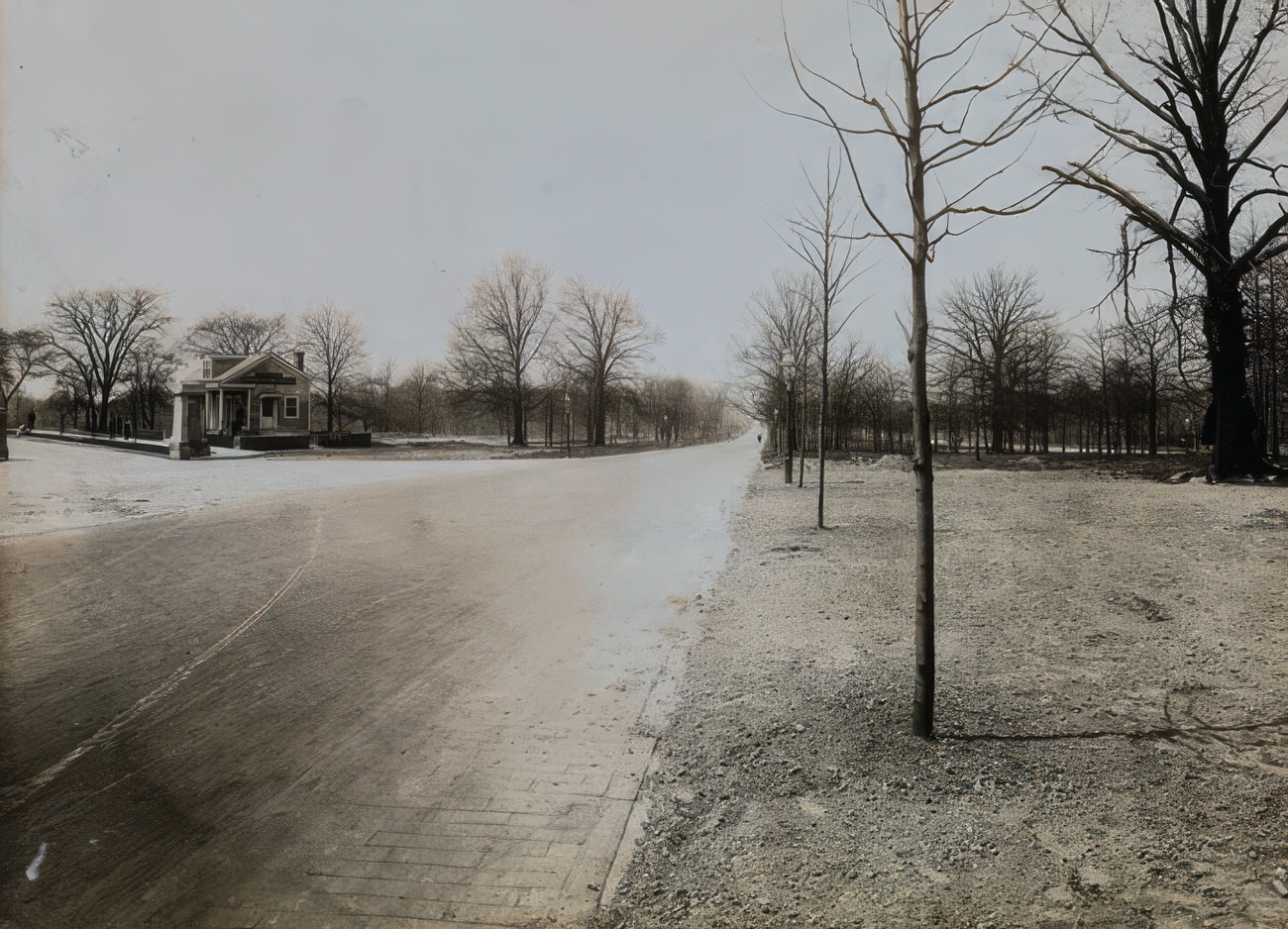 Pelham Parkway, Circa 1900.