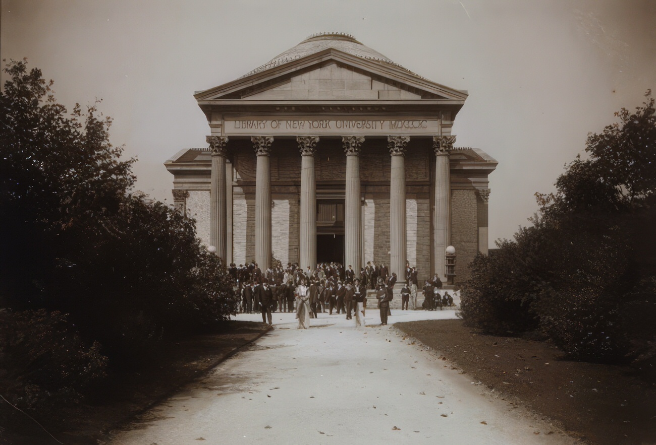 New York University Library, Now The Bronx Community College, Circa 1905.