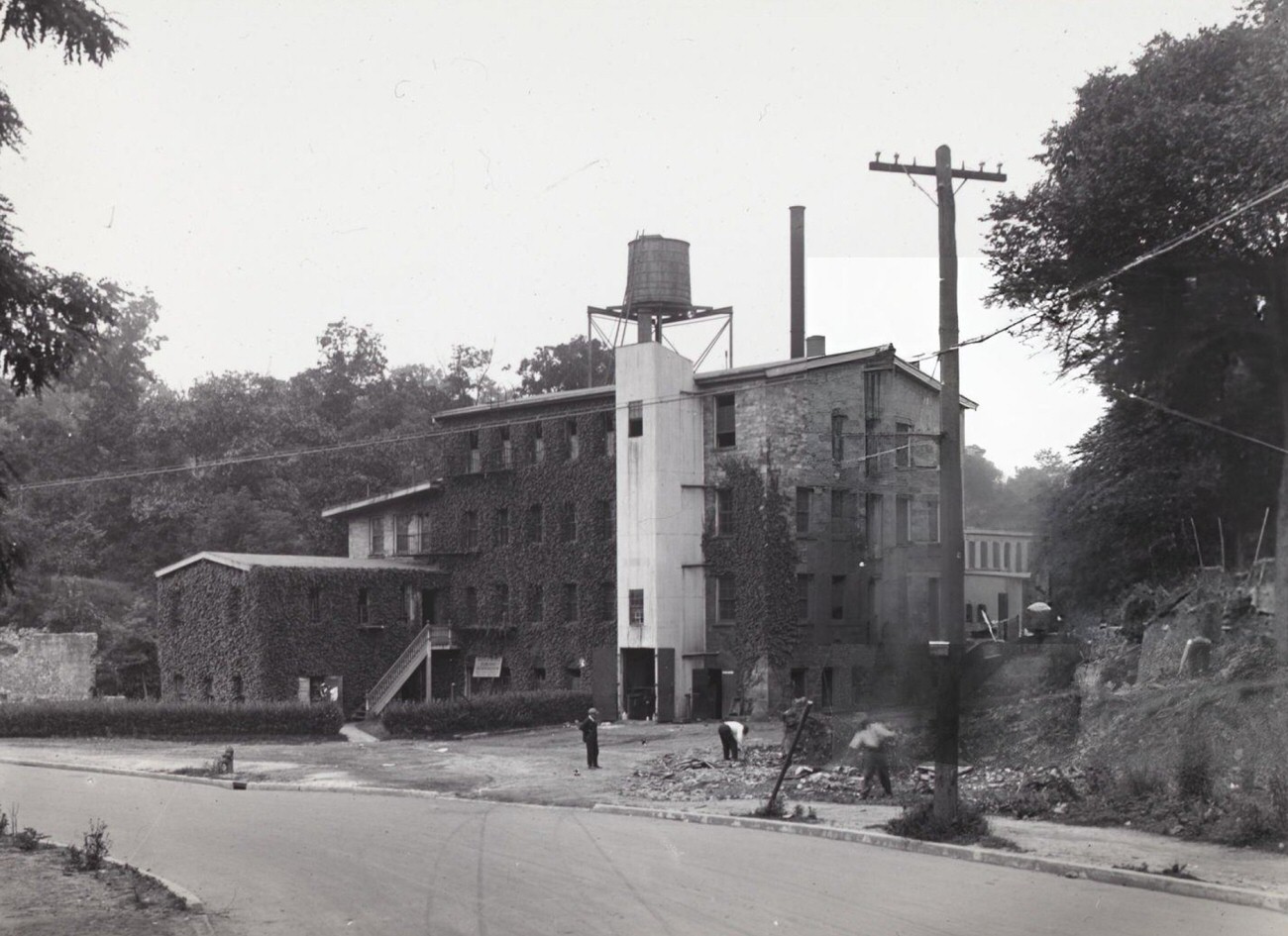 Factory Before Conversion To Bronx Parkway Commission Headquarters, Bronx, 1907.