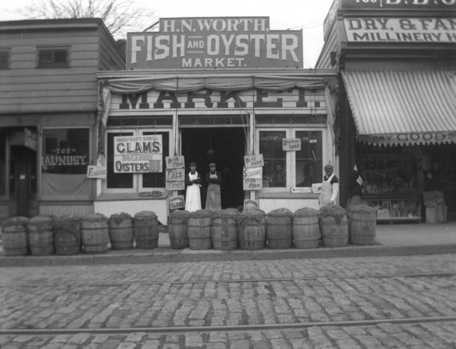 H.n. Worth Fish &Amp;Amp; Oyster Market In Tremont, Bronx, 1902.
