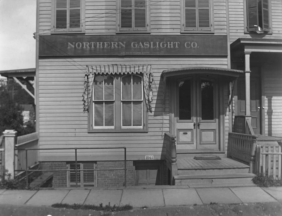 Office Of The Northern Gaslight Company On Park Avenue, Bronx, 1900