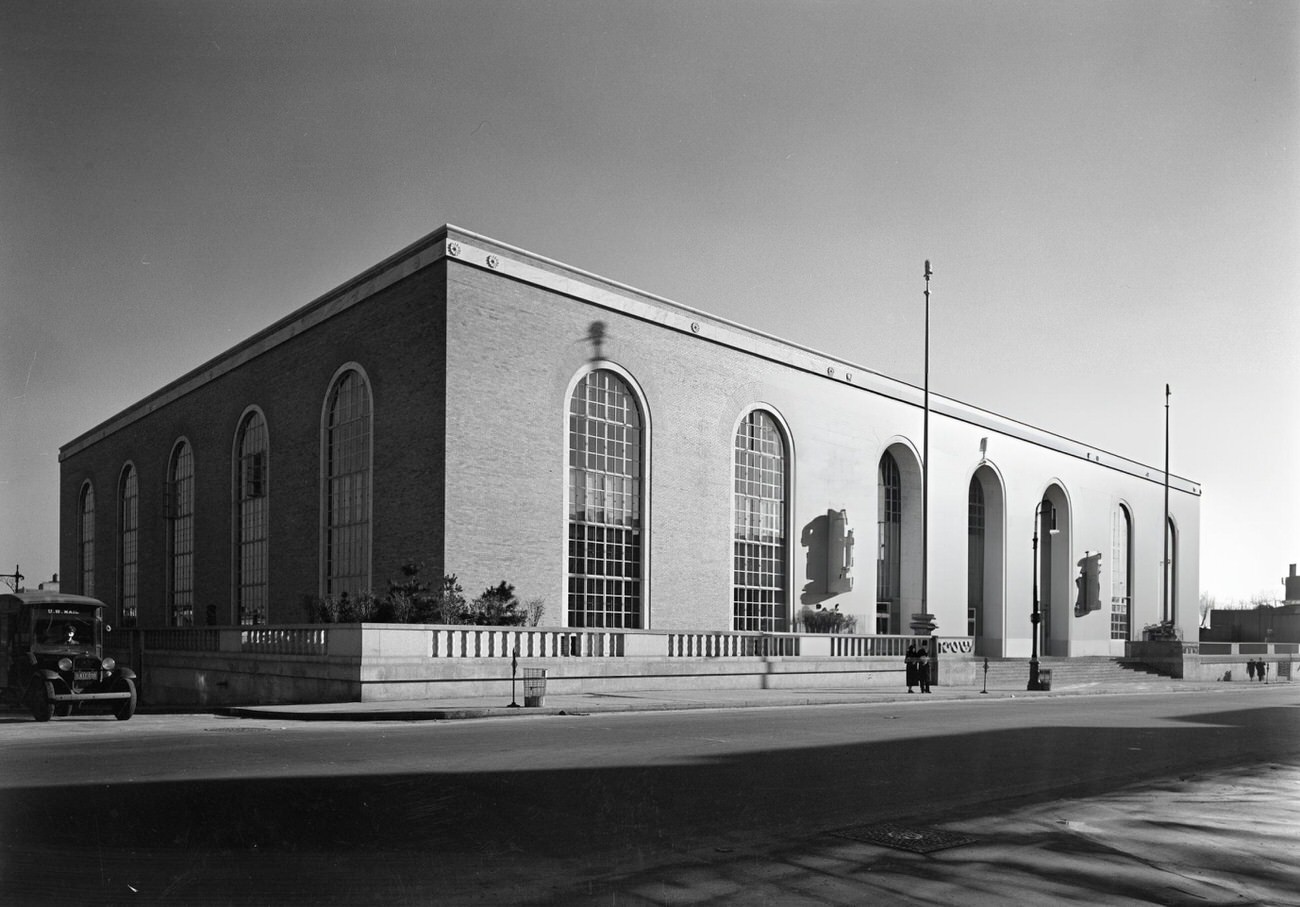 Bronx Post Office, 1930S.