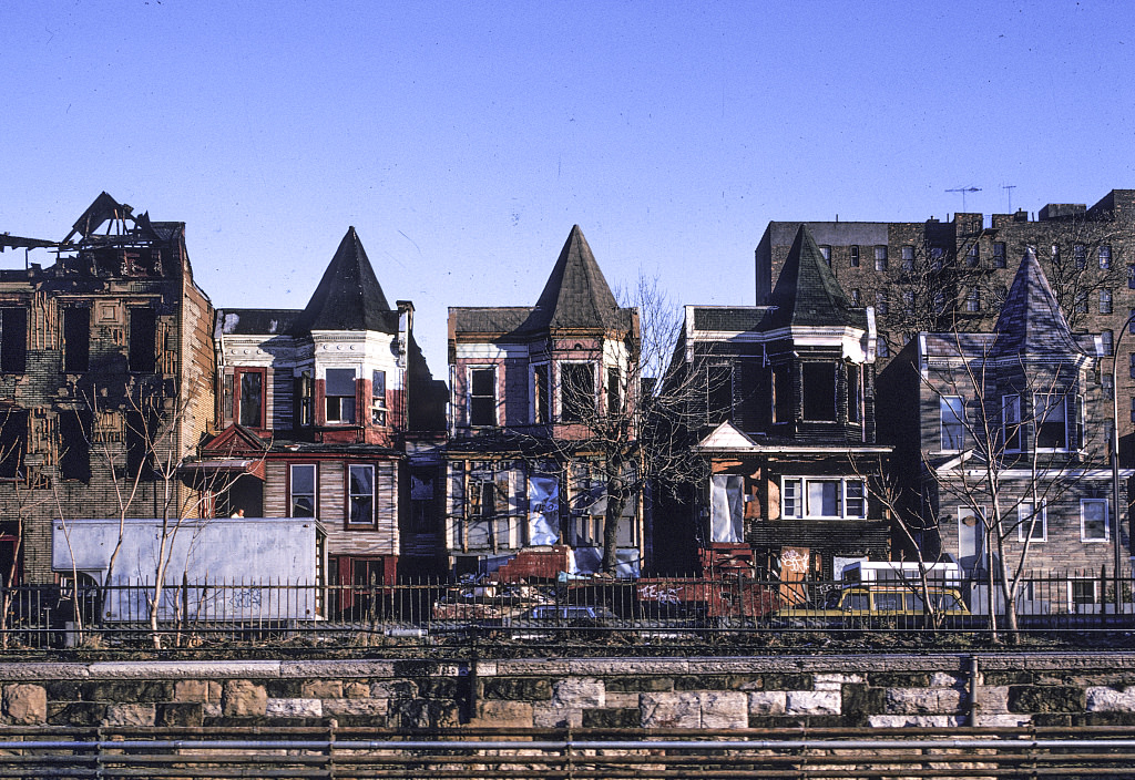 4398 Park Ave., South Bronx, 1981.