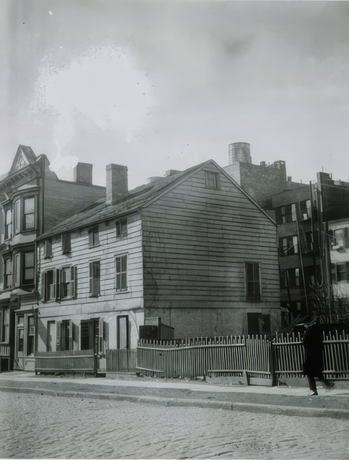 Forset Avenue South Of Home Street, Circa 1915.