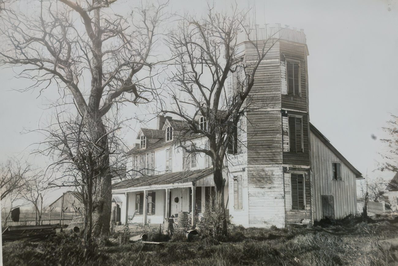 Hunts Point Mansion, Circa 1915.