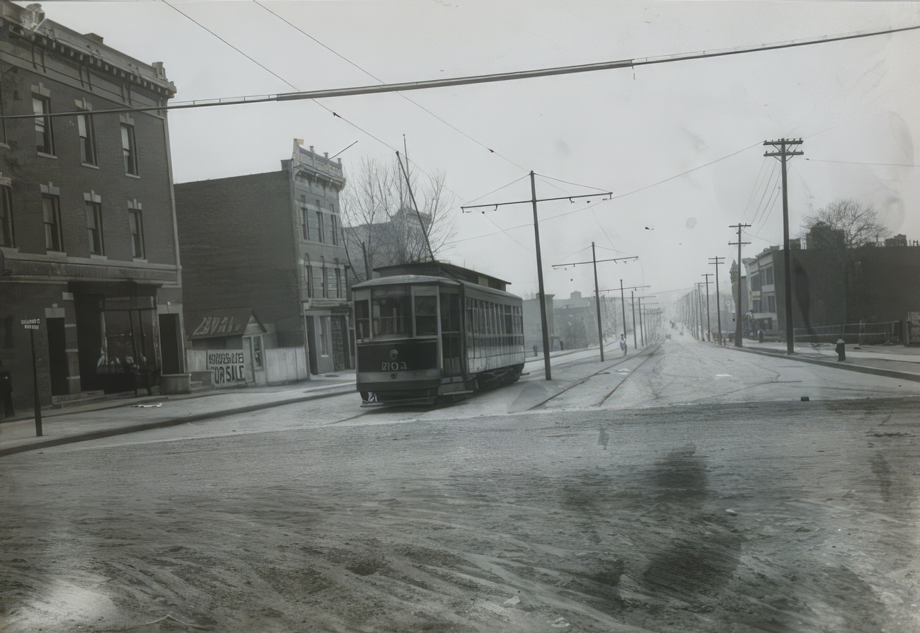 Morris Park Avenue And Bear Swamp Road (Now Called Bronxdale Avenue), Circa 1910.
