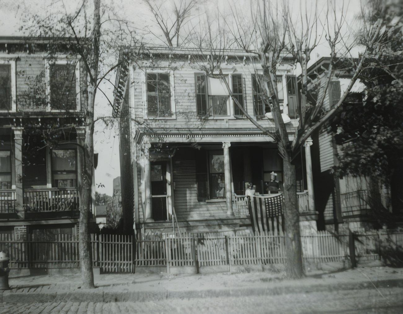 1129 Ogden Avenue, Circa 1915.