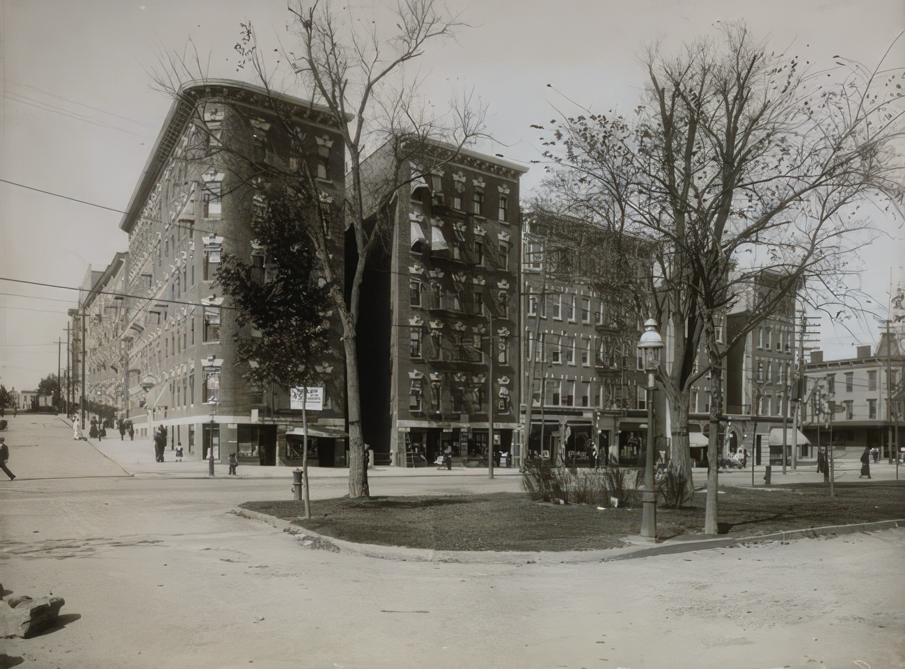 Southern Boulevard And Elsmere Place, Looking Northwest, 1913.