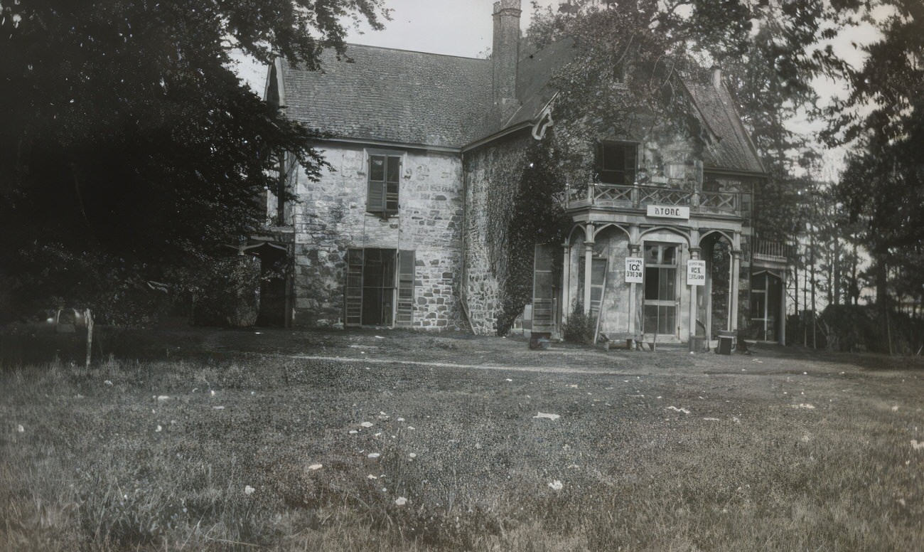 Adee Mansion, 1912.