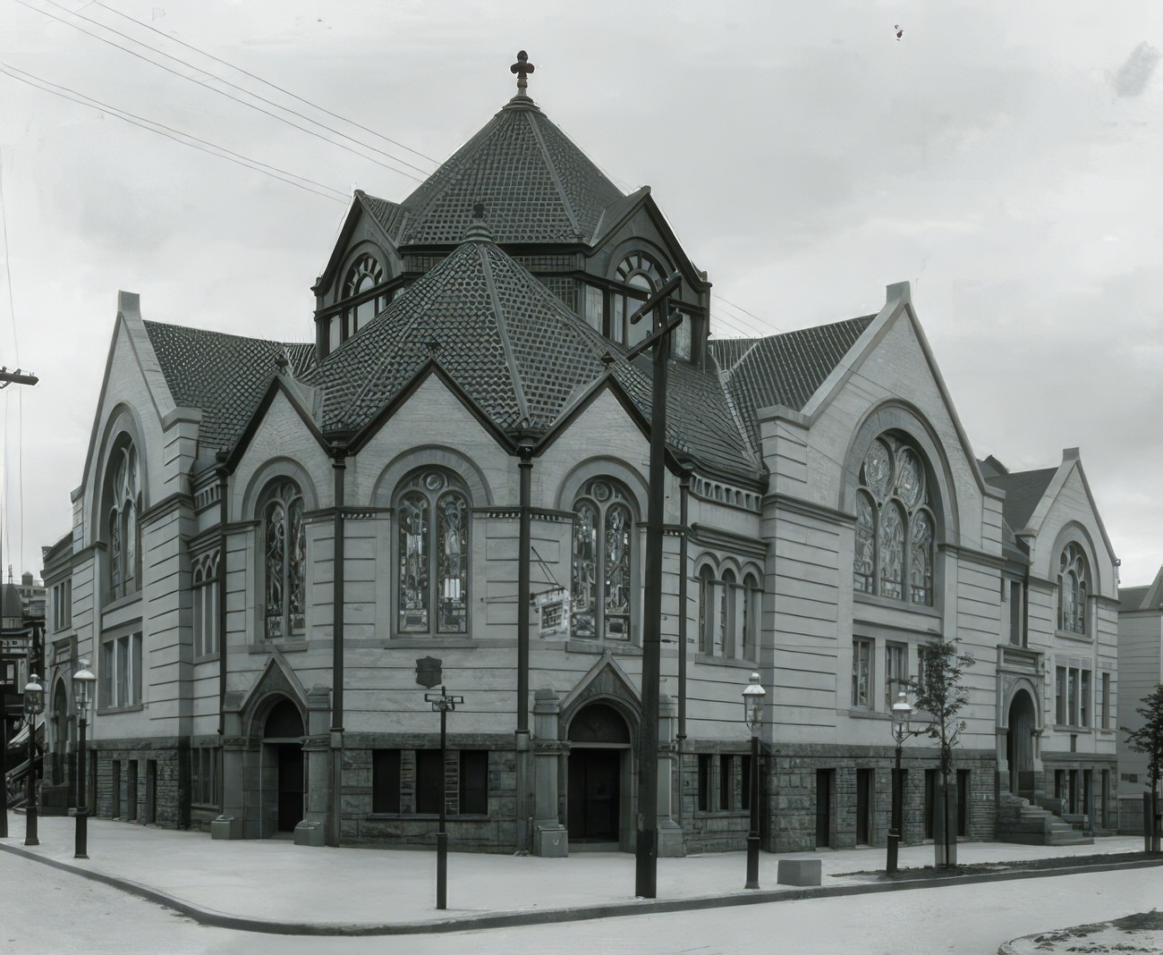 Prospect Avenue And Macy Place, Prospect Avenue M.e. Church, Circa 1910.