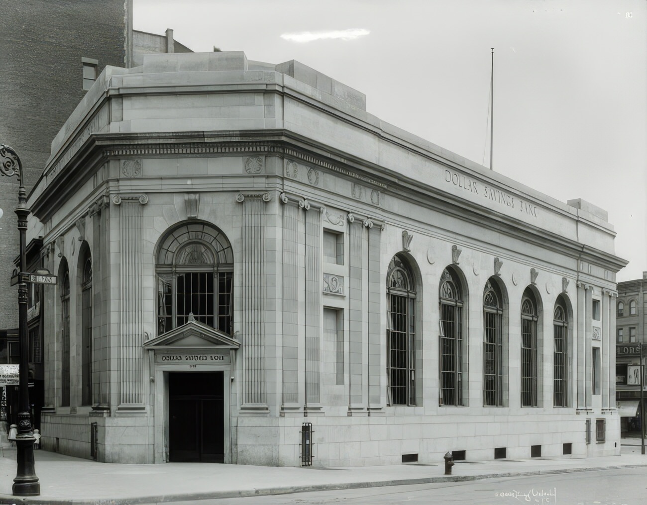 Dollar Savings Bank, 3Rd Avenue And 147Th Street, Bronx, Circa 1919.