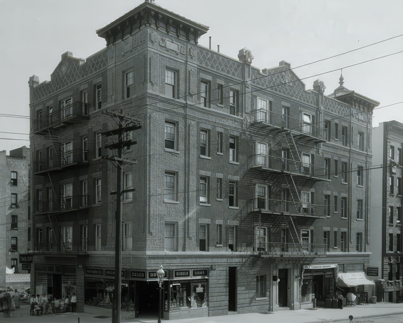 588 Fox Street At The Southeast Corner Of St. John'S Avenue, General Exterior, Circa 1915.