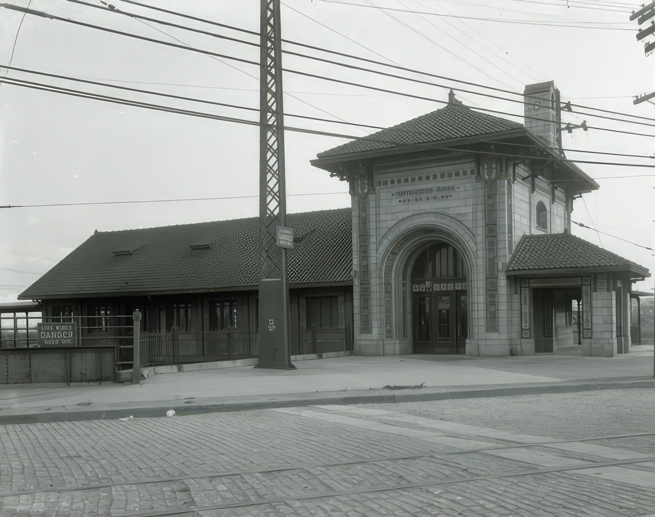 Westchester Avenue Station, N.y., N.h. And H.r.r., Circa 1915.
