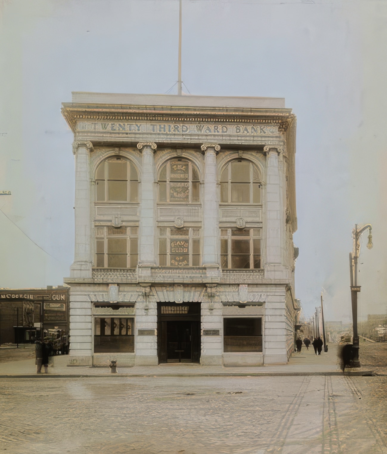 Twenty Third Ward Bank At 137Th Street &Amp;Amp; 3Rd Avenue, Also Housing The Bronx Board Of Trade And Piano Club Of New York, Circa 1916.