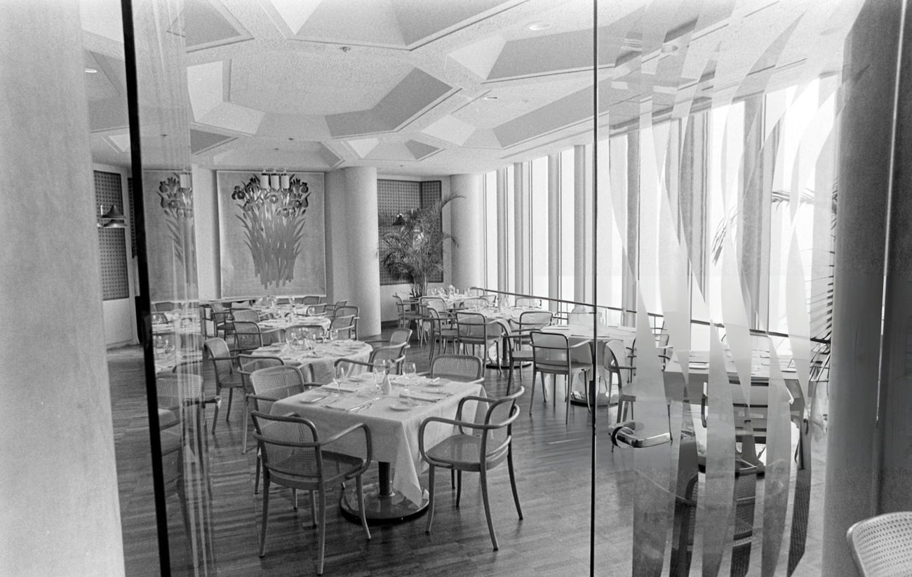 The Height Of Culinary Excellence: Inside The World Trade Center'S Windows On The World Restaurant