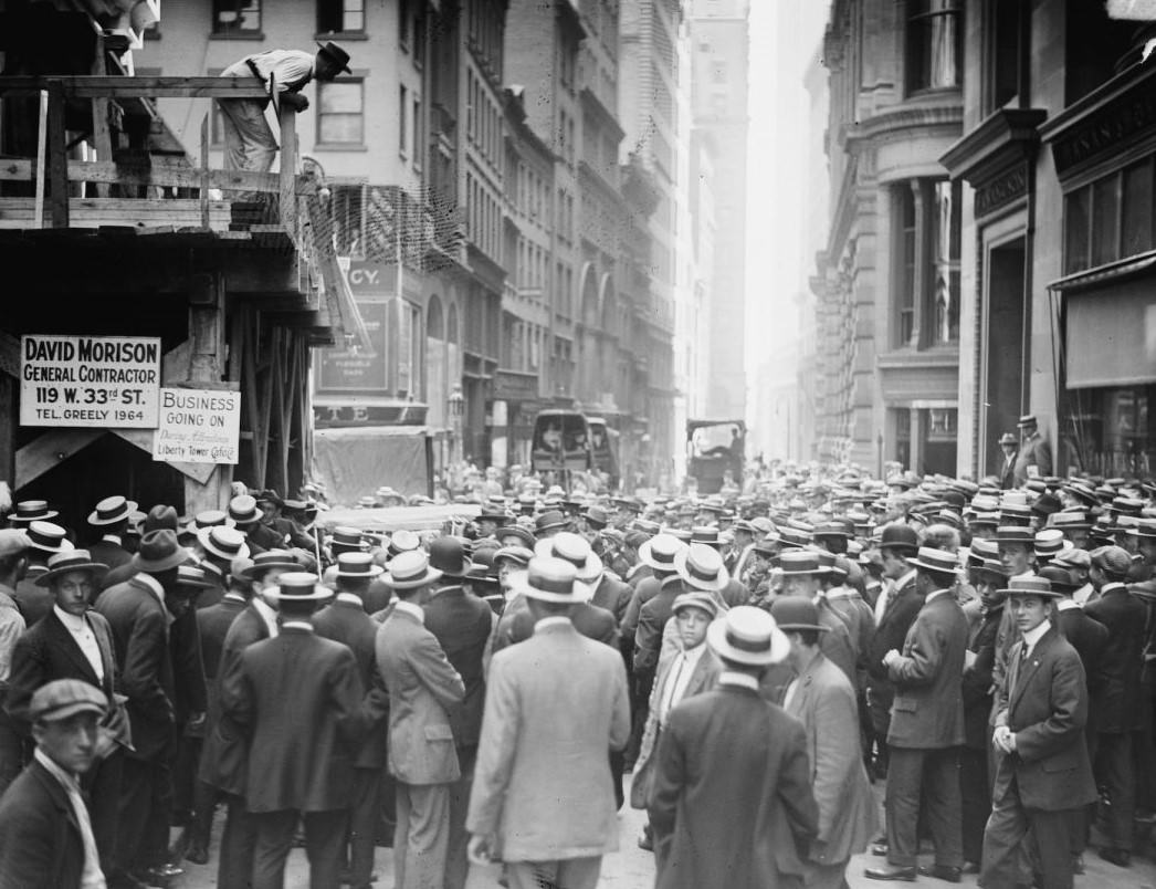 Crowd Waiting For Gibson, 1910S.