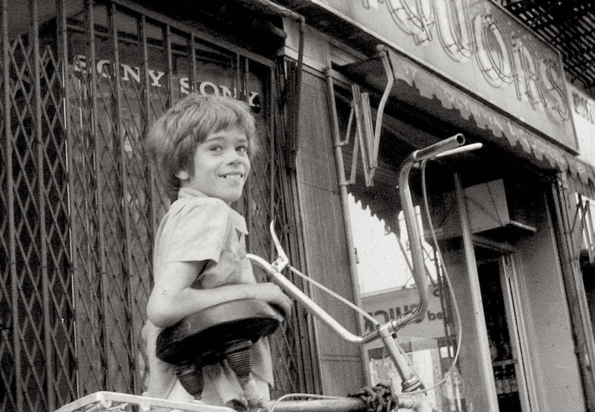 Fernando On 2Nd Avenue, 1975.