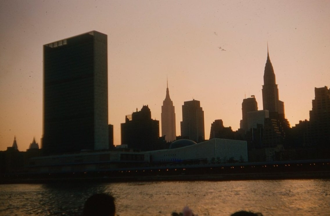 Spectacular Vintage Photos Of Manhattan From The 1950S And 1960S Found In Trashcan