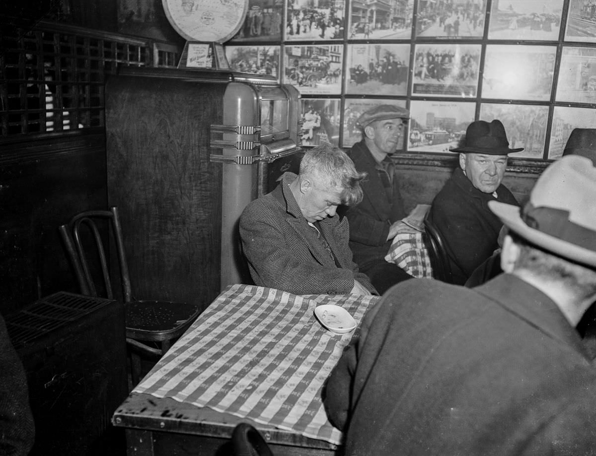 Sammy'S Bowery Follies: Nyc'S Nightclub Where Celebrities Mingled With The Down-And-Out